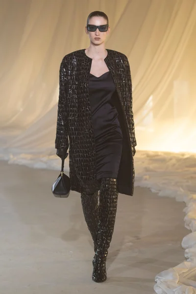 Look 53